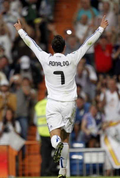 他曾在接受 他曾在接受