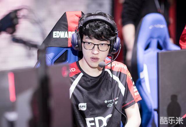 然后或者突 然后或者突